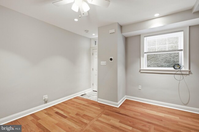 Photo - 953 N Randolph St Unit 2R