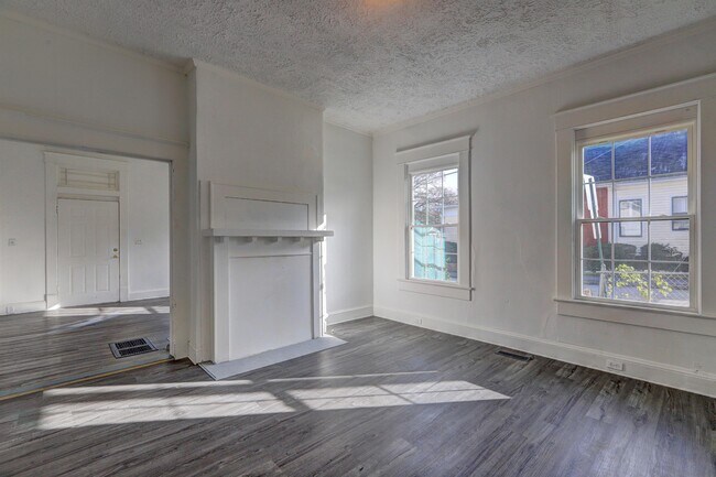 Photo - 1183 Holt Ave House