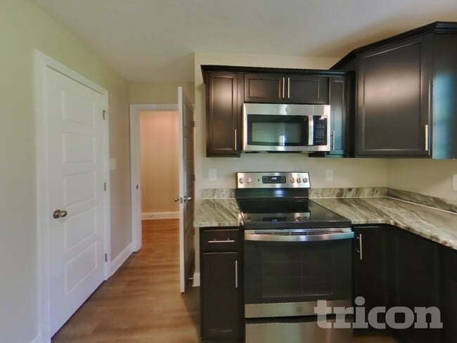 Photo - 633 Battery Ct