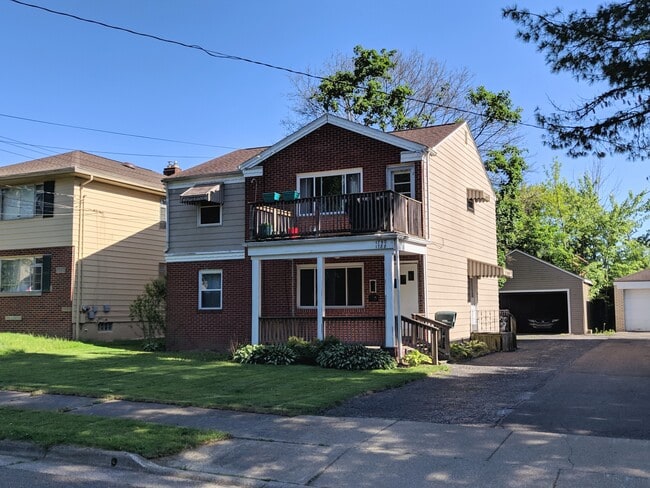 Building Photo - 1788/90 Tanglewood Unit 1790 Rental