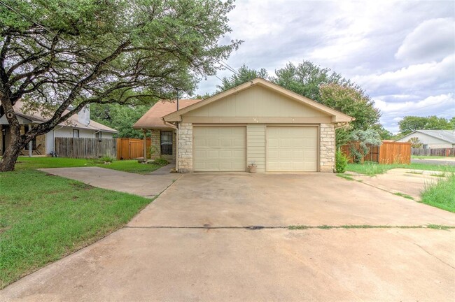 Photo - 109 Verna Spur Townhome