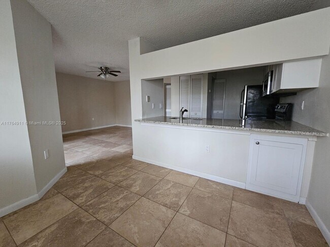 Photo - 22203 Glenmoor Dr Unit 22203