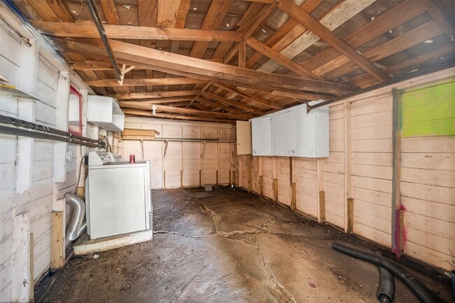 Building Photo - 4111 Law St