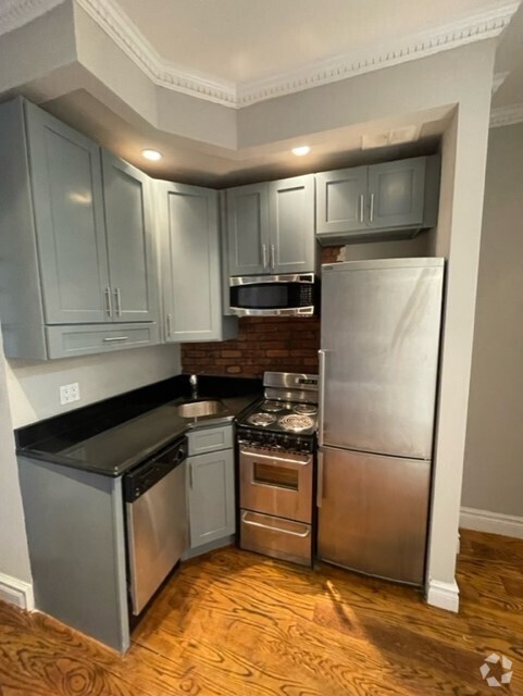 Building Photo - 326 E 35th St Unit 53 Rental