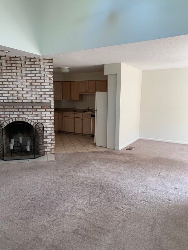 Photo - 3 Spring Ct Unit 3C