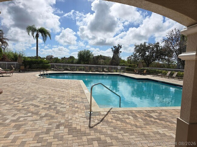 Photo - 146 SW Peacock Blvd Unit 24