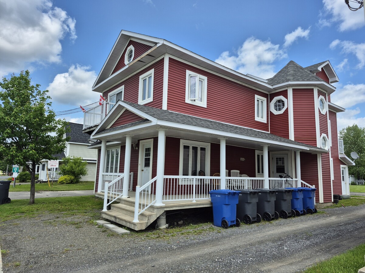 Photo - 711 Rue Principale Unité B