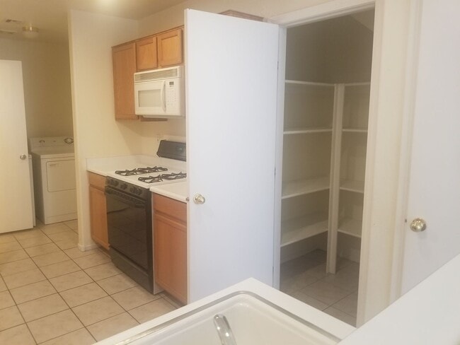 Photo - SW- 3 Bedroom Townhome!