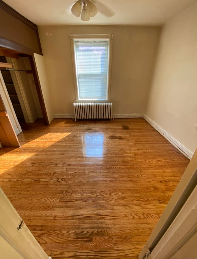 Photo - 214 W Garfield Ave