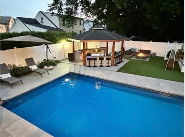 15 Campbell Rd