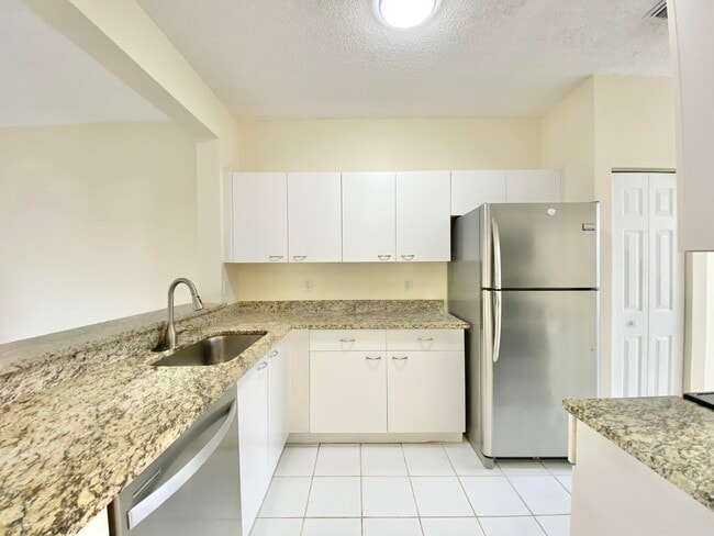 Photo - 20950 Vía Azalea