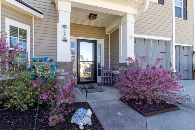 Photo - 126 Owens St NE
