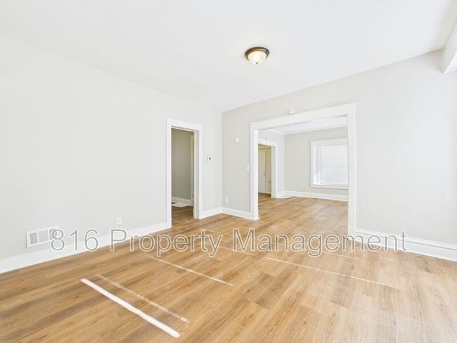 Photo - 2712 Park Ave