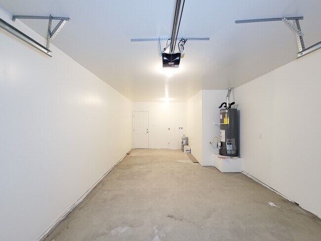 Photo - 413 S Market St