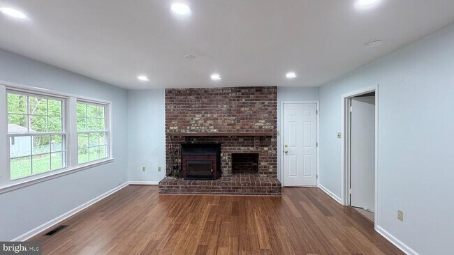 Photo - 4325 Majestic Ln