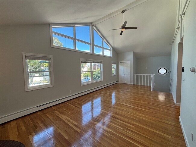 Building Photo - 47 Dighton St Unit 2 Rental