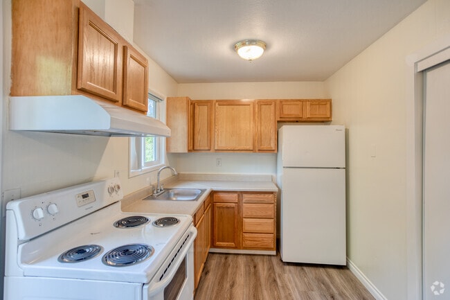 Photo - Villager Apartments Unit 4