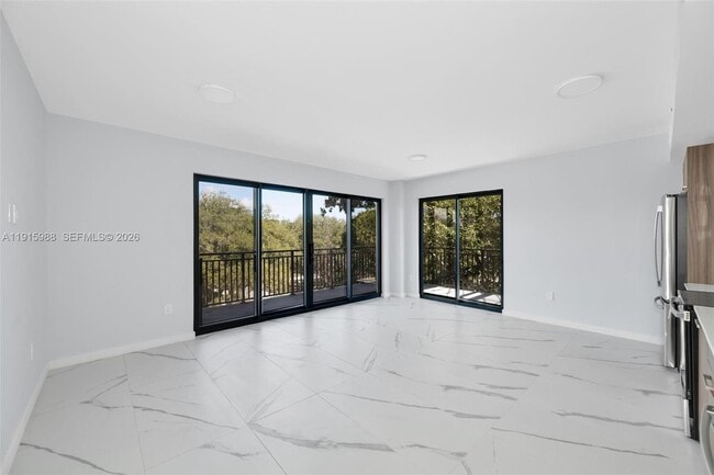 Photo - 840 NE 130th St Unit 400