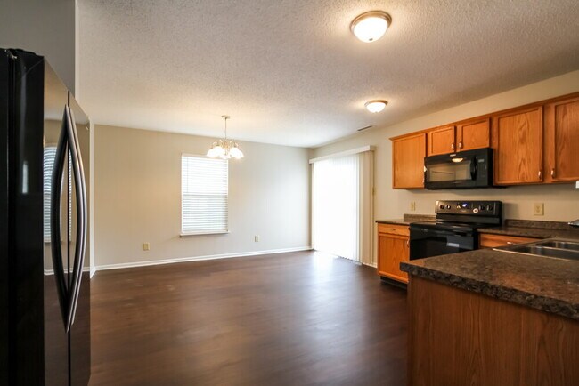 Photo - 10743 Timothy Ln