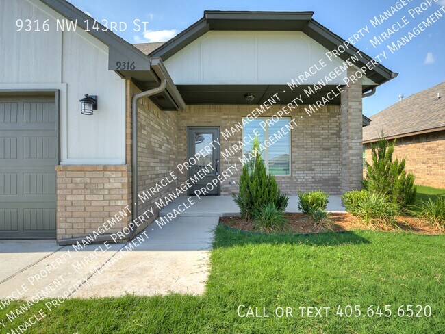 Photo - 9316 NW 143rd St