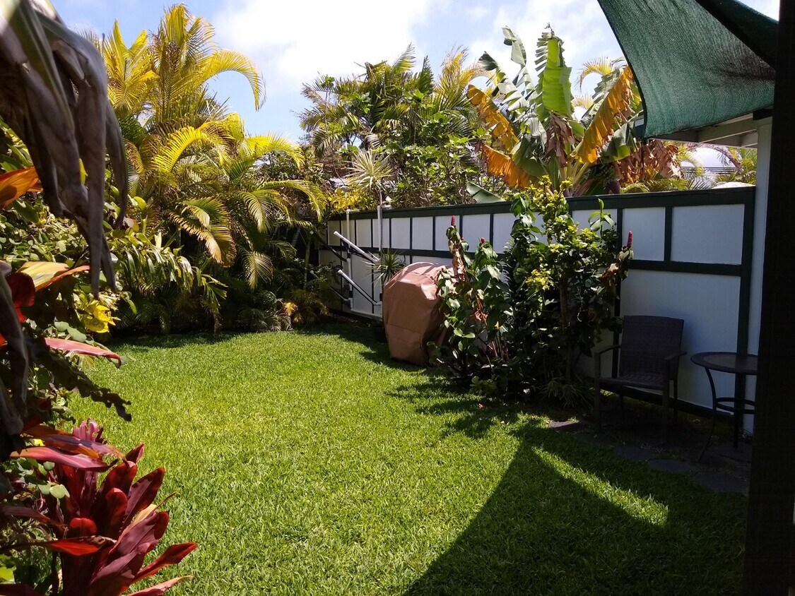 Private Tropical Yard - 291 Awakea Rd (Kailua, HI)