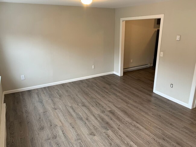 Photo - 657 Northampton St Unidad 3