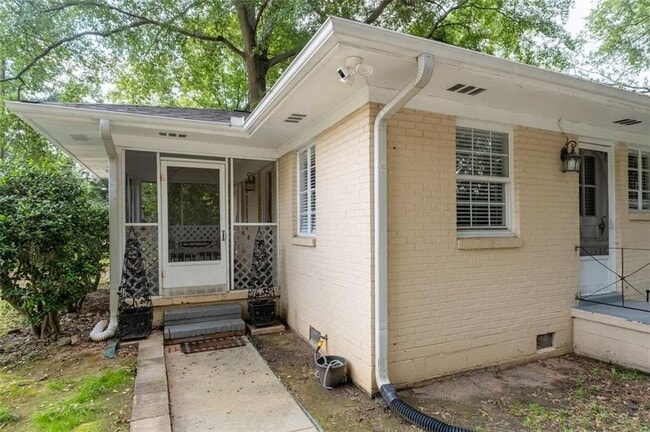 Photo - 1401 Briarwood Rd NE