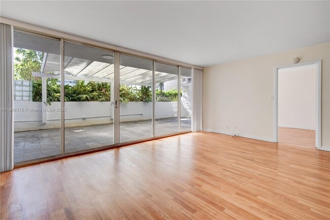 Photo - 7601 E Treasure Dr Unit 421