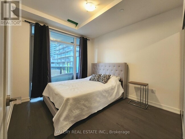 Photo - 330 Richmond St W Unit 1120