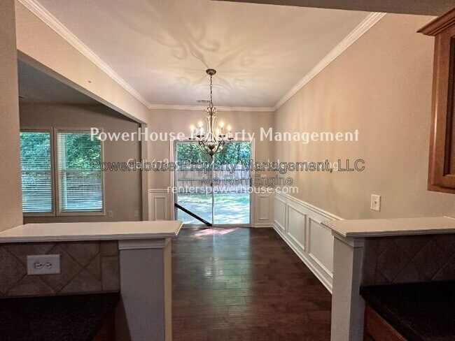 Photo - 5530 Crestwick Wy