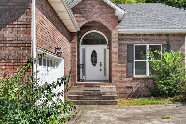 204 Cheshire Rd