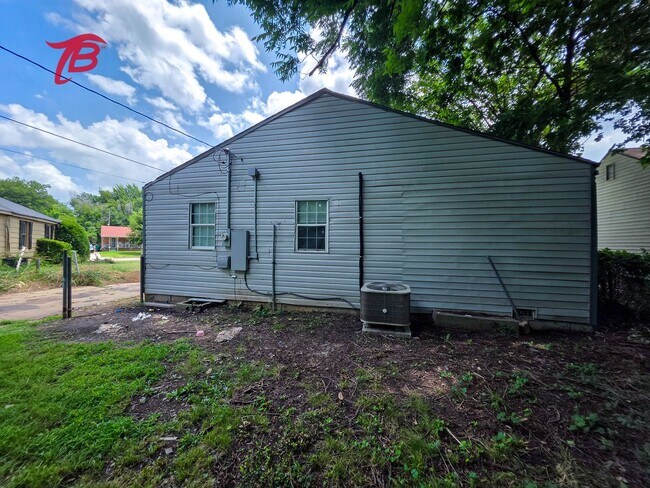 Photo - 1153 Windemere Ave