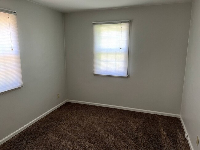 Photo - Secluded 4 Bed Holladay Home in Quiet Neighborhood with Mountain Views!!
