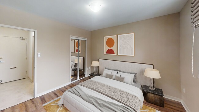 Photo - Strathroy Manor