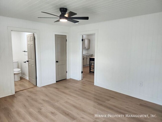 Photo - 335 W. Division-