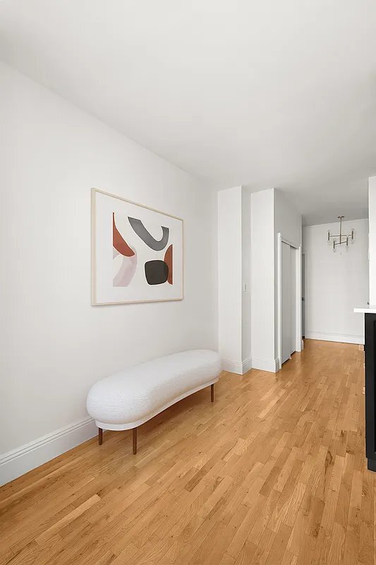 32 W 40th St Unit 25L