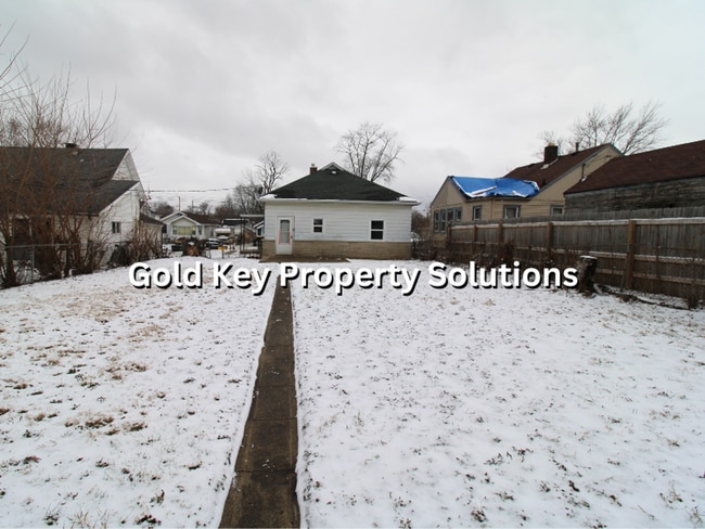 Photo - Updated 2 Bed 1 Bath Home For Rent (Section 8 Approved)