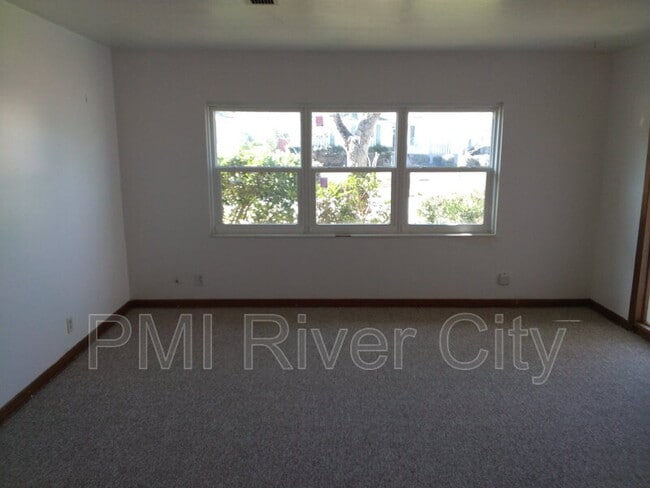 Photo - 7473 Greenway Dr