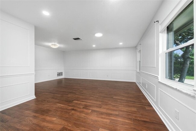 Photo - 3175 Lake Anderson Ave