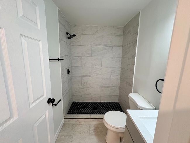 Photo - 115 Crawford Ave Unit A