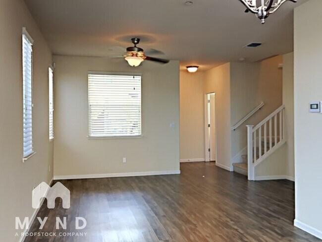 Photo - 2497 Ben Ali Wy