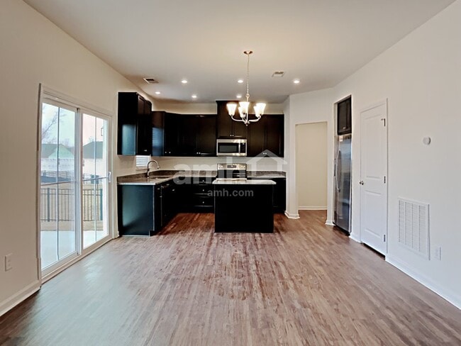 Photo - 5049 Twin River Dr