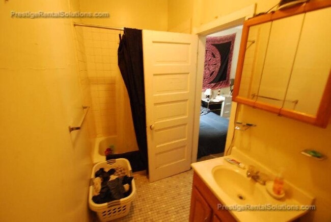 Photo - 73 S Huntington Ave Unidad 1