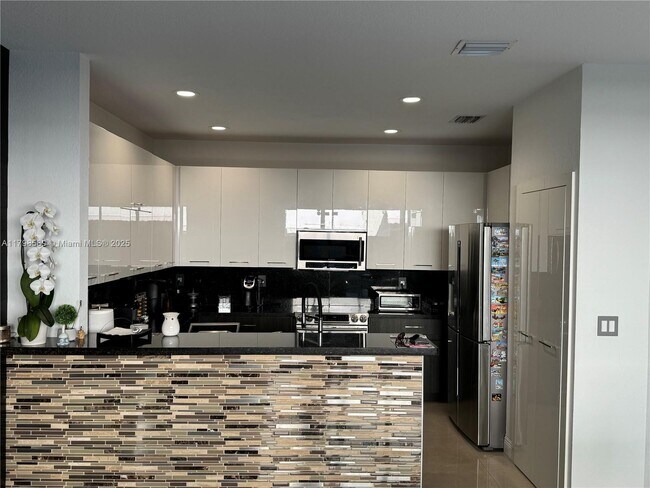 Photo - 8162 NW 114th Pl Townhome