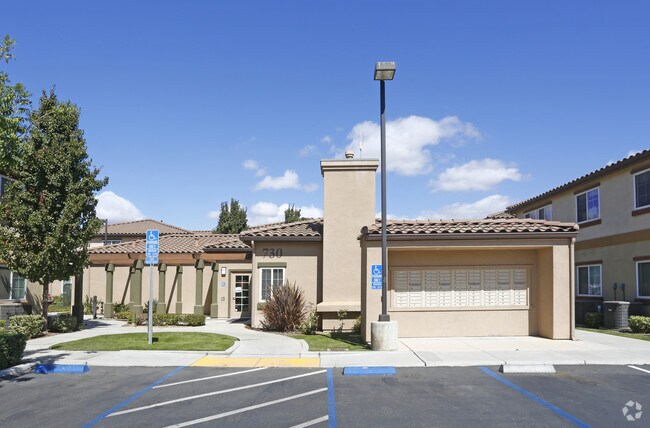Photo - Gabilan Family Apartments