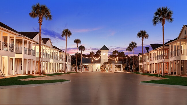 Building Photo - Boardwalk Village