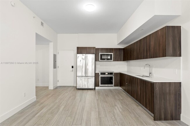 Photo - 2960 NE 207th St Unidad 508