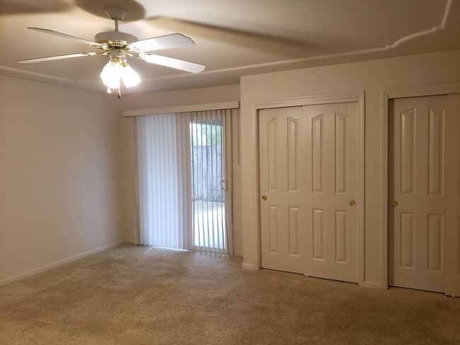 Photo - 881 Cally Ct Unit B