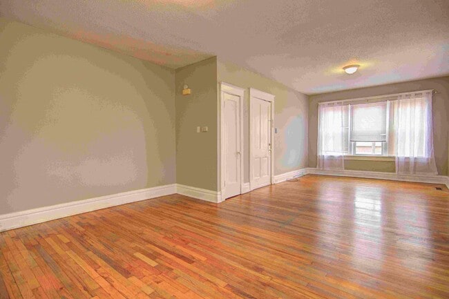 Photo - Large charming 3 bedroom 2 bath with oversized master bedroom that has its own private bath!