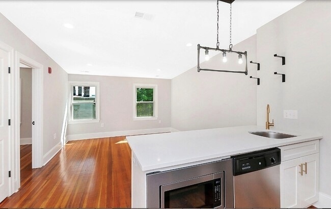 Photo - 85 Webster St Unidad 3